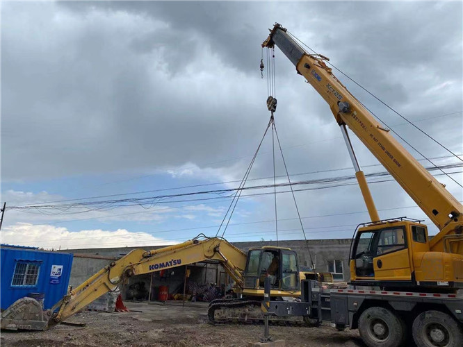 集贤县25吨吊车的工作半径是多少？